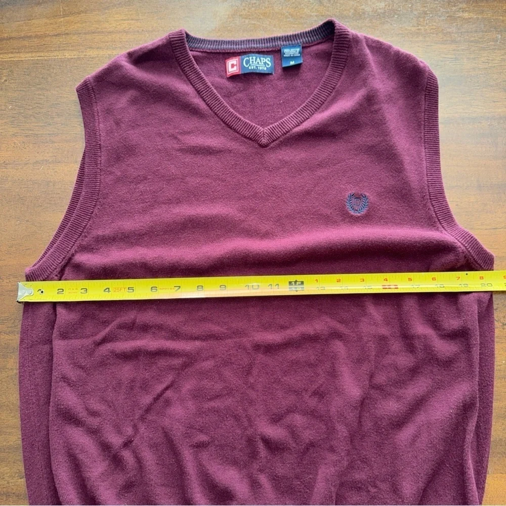 Chaps mens sleeveless knit sweater vest burgundy w/ embroidered logo size Medium